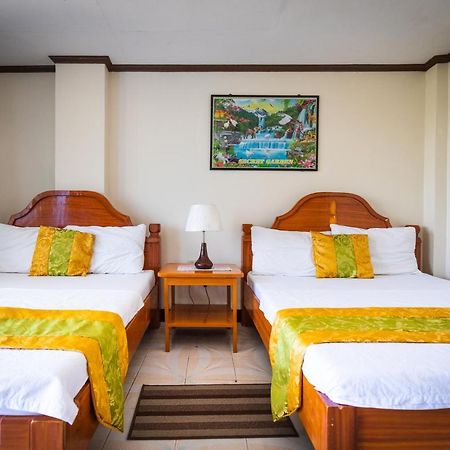 מלאפסקואה איילנד Blue Corals Beach Resort מראה חיצוני תמונה