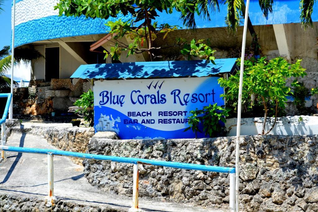 מלאפסקואה איילנד Blue Corals Beach Resort מראה חיצוני תמונה