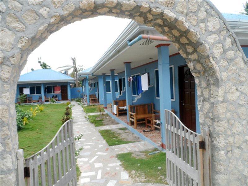 מלאפסקואה איילנד Blue Corals Beach Resort מראה חיצוני תמונה