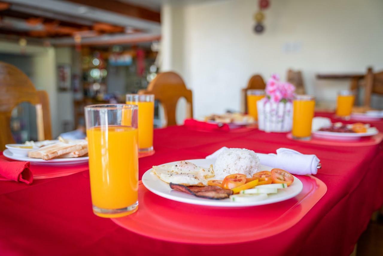 מלאפסקואה איילנד Blue Corals Beach Resort מראה חיצוני תמונה